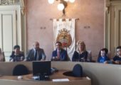 «CONSIGLIO COMUNALE DEI RAGAZZI» con gli studenti dell’Istituto Sacra Famiglia Suore Benedettine